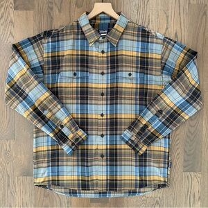 Patagonia Men's Flannel Organic Cotton Shirt Blue, Navy, and Yellow Size Large